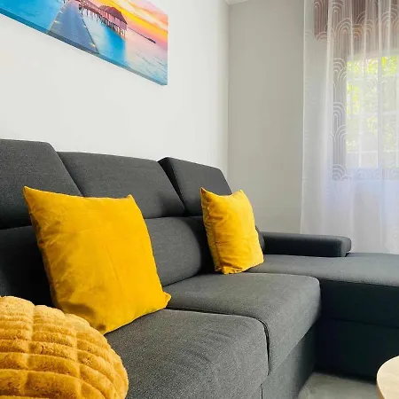 Bonita Casa Centrica Con Piscina & Parking * טורמולינוס