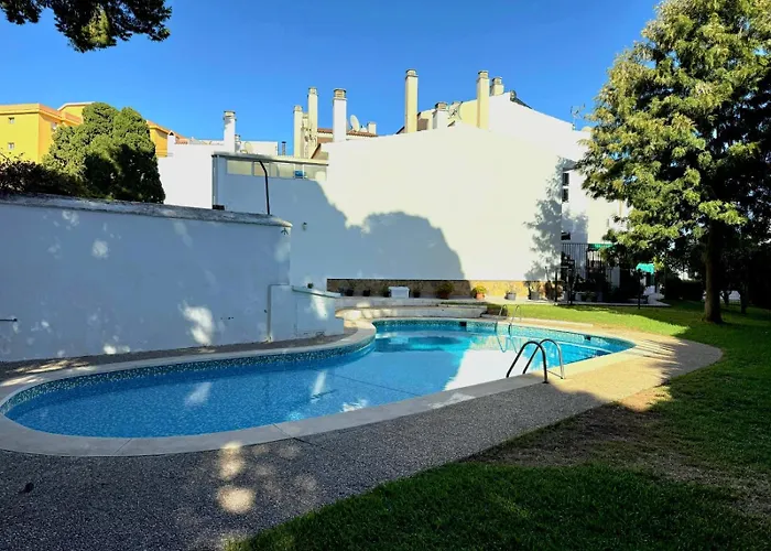 Bonita Casa Centrica Con Piscina & Parking Torremolinos