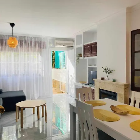 Lägenhet Bonita Casa Centrica Con Piscina & Parking