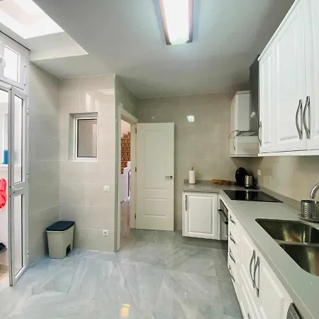 Bonita Casa Centrica Con Piscina & Parking *