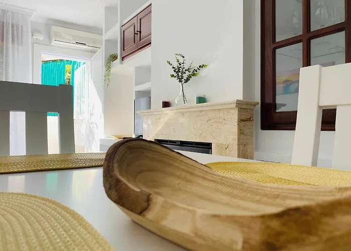 Bonita Casa Céntrica Con Piscina&parking Torremolinos